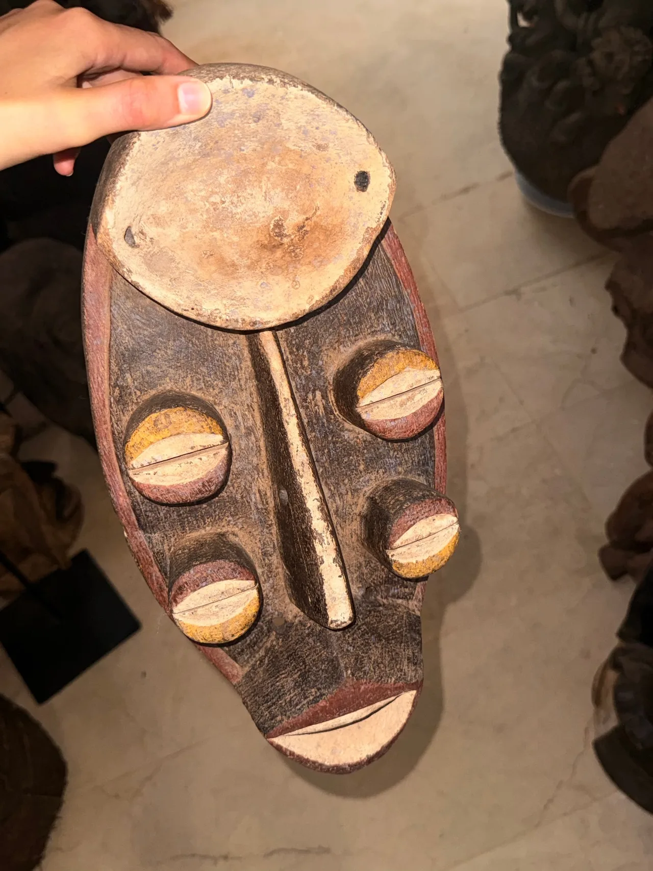 Masque style Grebo à yeux tubulaires