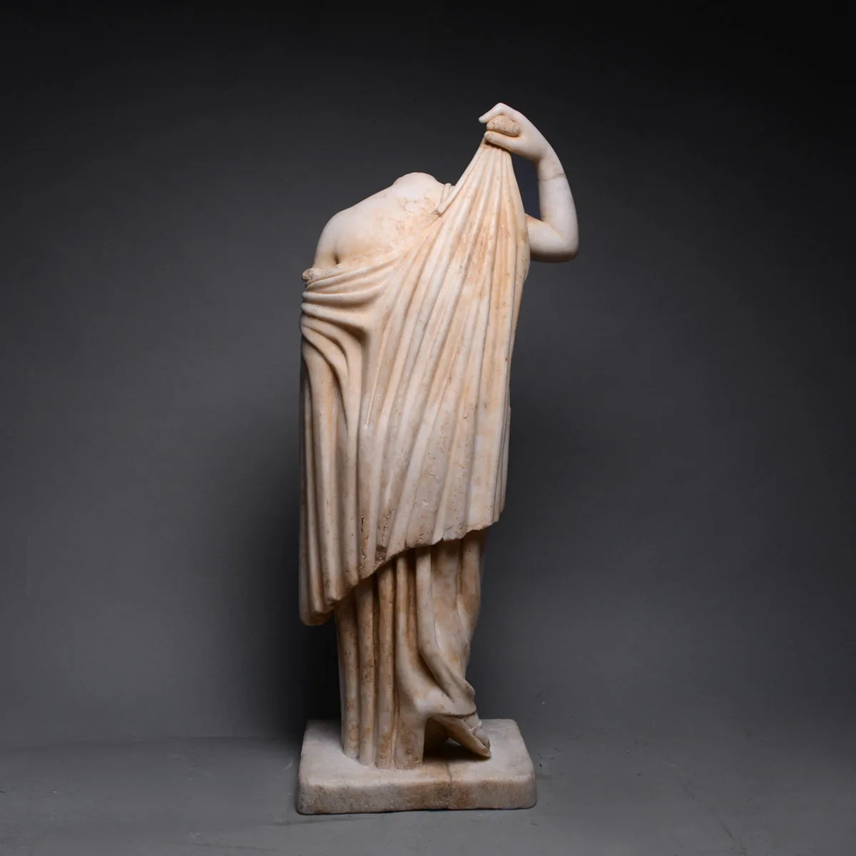 Sculpture of Aphrodite (Venus Genetrix), view 4