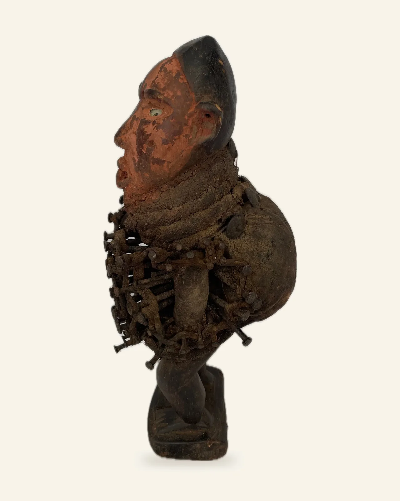 Nkisi Nduda, Kongo (Yombe / Vili Style), left profile