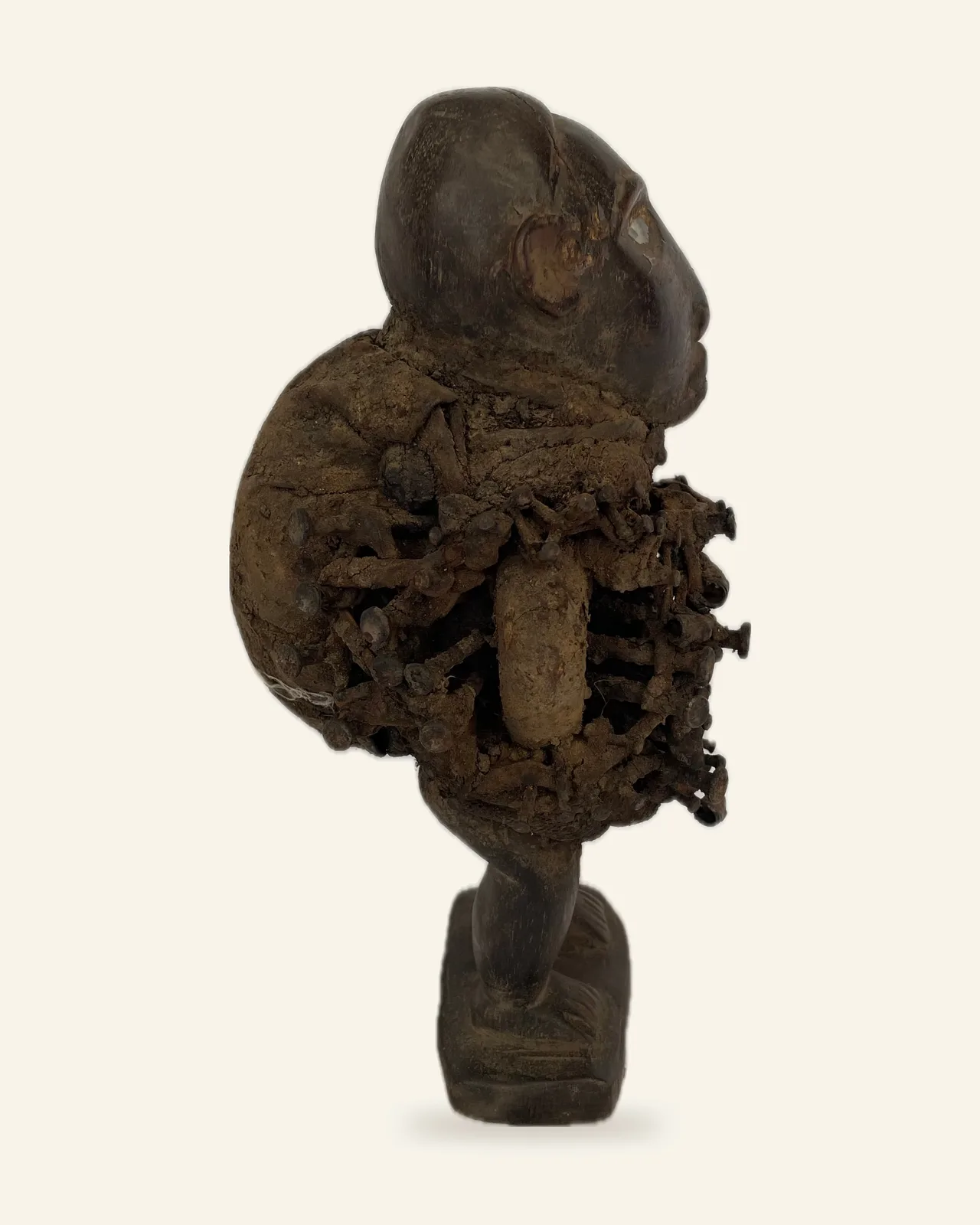 Nkisi Nduda, Kongo (Yombe / Vili Style), right profile