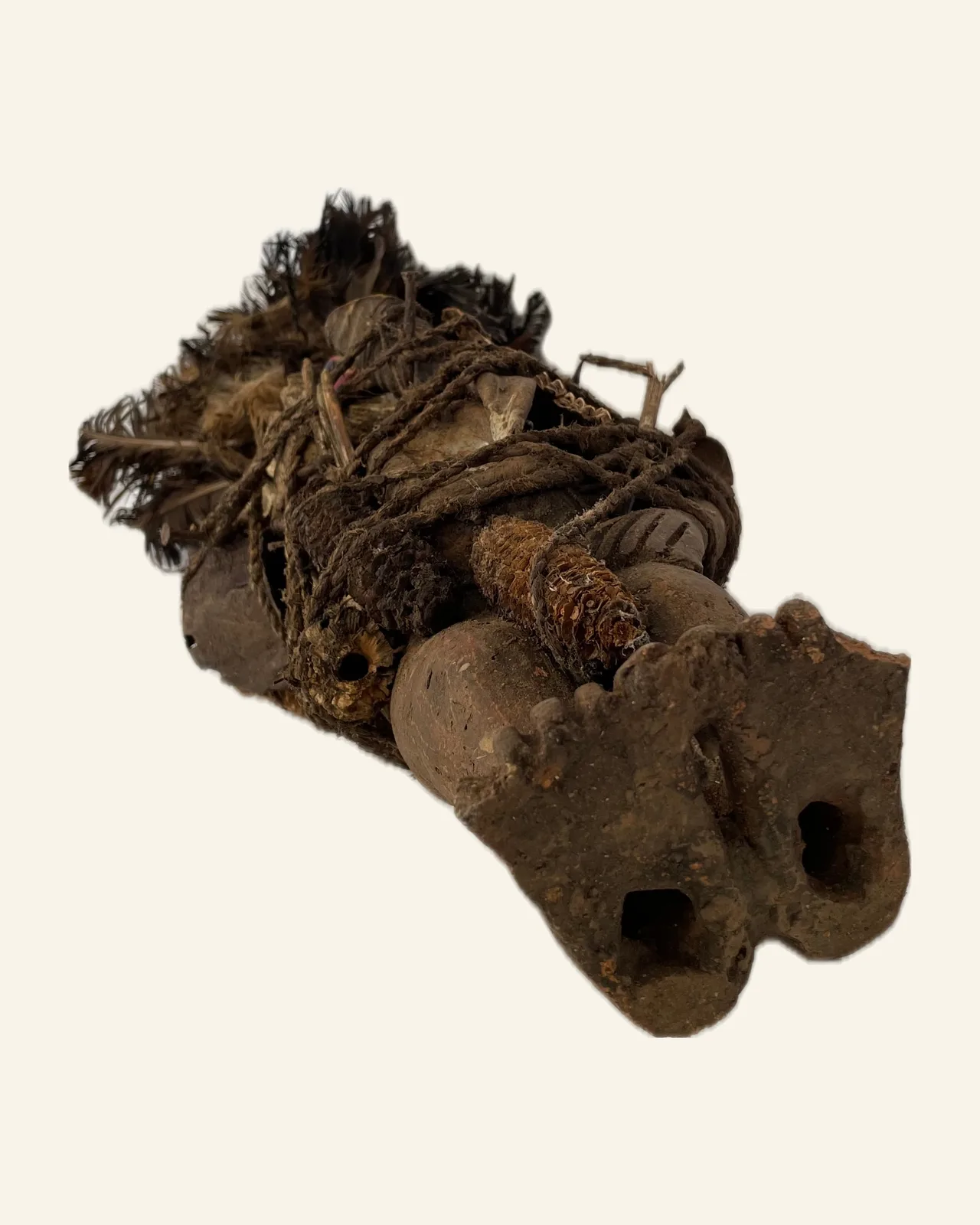 Pair of Nkisi, Kongo, first figure, underside of the feet
